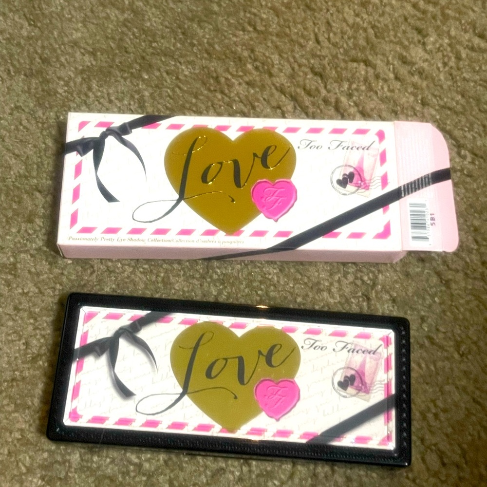 Too Faced Eyeshadow Palette